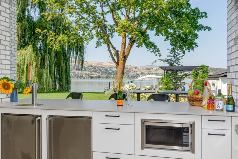 Seasons Okanagan-Kinloch