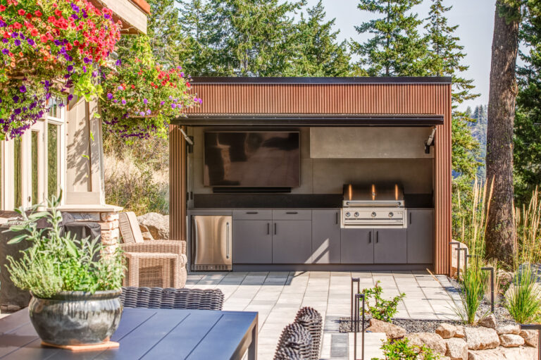 Seasons Okanagan-Suggit