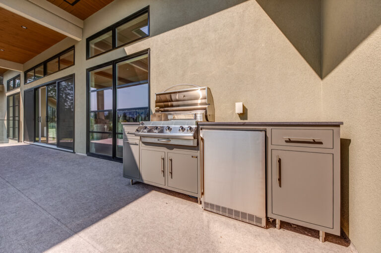 Seasons Okanagan-Suggit