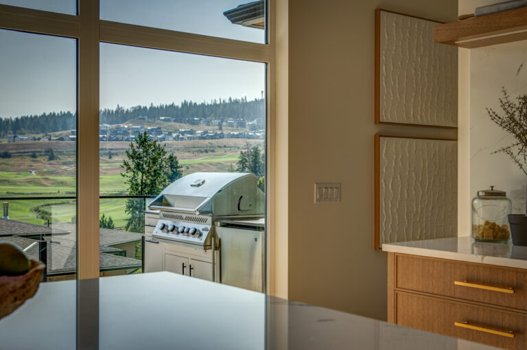 Seasons Okanagan-Suggit