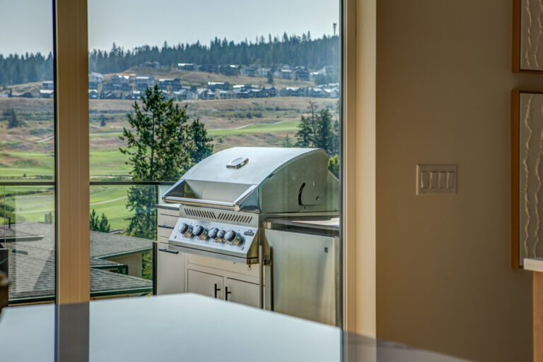 Seasons Okanagan-Suggit