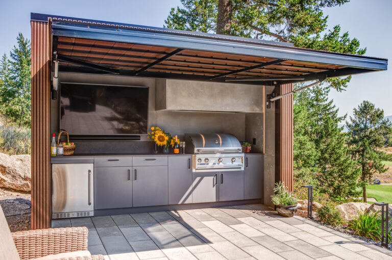 Seasons Okanagan-Suggit