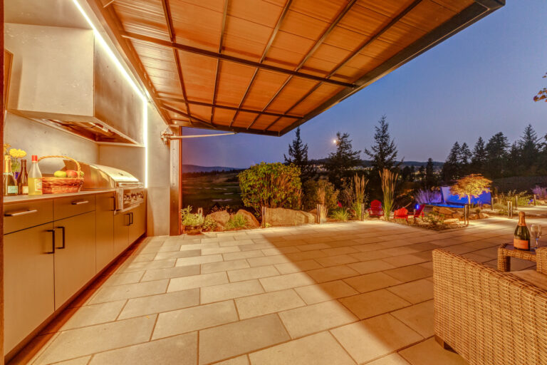 Seasons Okanagan-Suggit